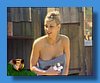 la ferme elodie gossuin sort de la douche 2.jpg